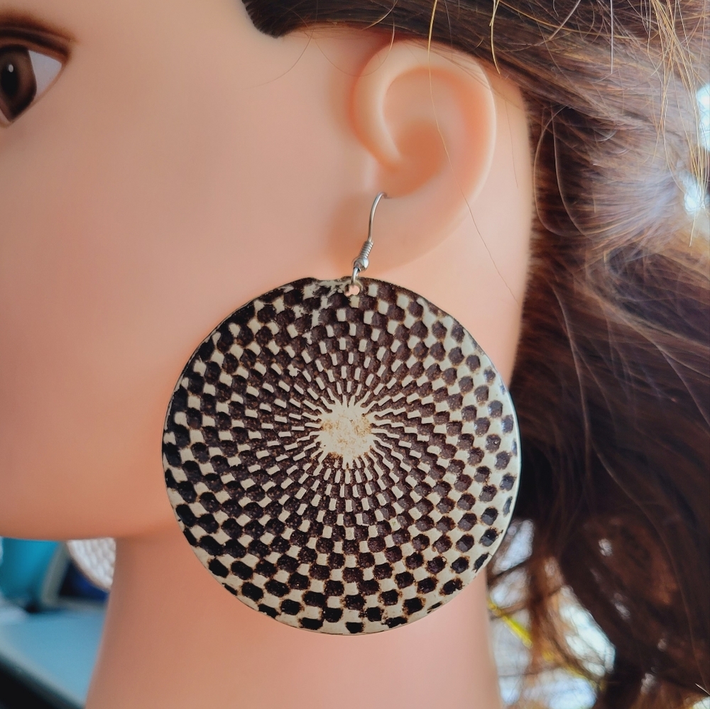 Handmade Bohemian Circle Earrings - Picture 2 of 4